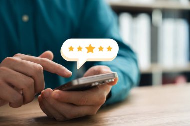 Çevrimiçi başvuru yoluyla müşteri memnuniyeti anketi, tüketiciler beş yıldız notu, en iyi hizmet ve ürün kalitesi, mükemmel iş başarısı, en iyi iş sıralaması.