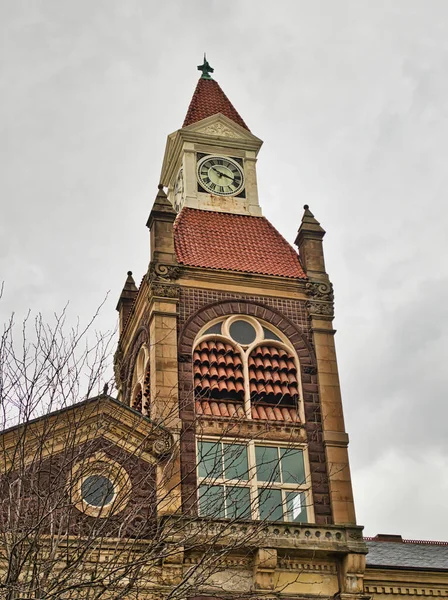 Здание Суда Цирклвилле Штат Огайо Фоне Бурного Неба — стоковое фото