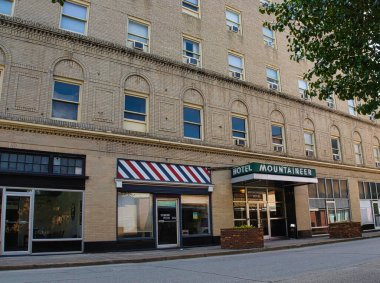 Mountaineer Oteli Williamson şehir merkezinde, Batı Virginia, 2022