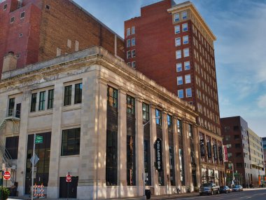 9 E Long Caddesi. Pearl st Columbus Ohio.