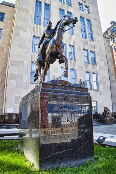 Памятник Джексону Здания Суда Кларксберге 2023 — стоковое фото