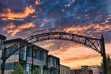 Columbus Ohio 'nun kuzeyindeki kısa bölgede fırtınalı bir gün.