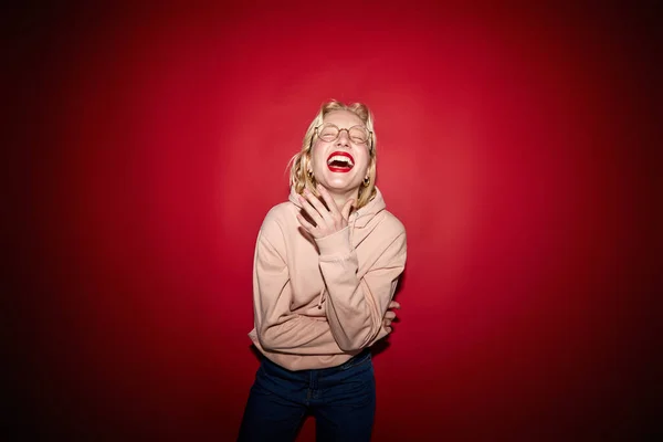 Happy Girl Posing Isolated Red Background Laughing — Fotografia de Stock