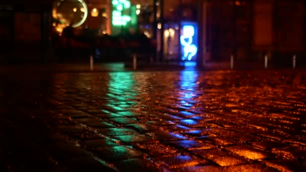 Movement Cars Evening Street Front Restaurant Shooting Night Rain — Stock Video