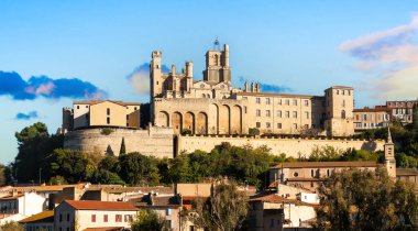 Saint-Nazaire-et-Saint-Celse Katedrali Beziers, Herault, Occitanie, Fransa 'da Gotik tarzı bir kilisedir.