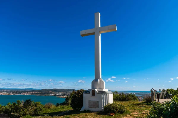 Huge White Cross Overlooking Protecting City Sete Occitanie France — Stock Photo, Image