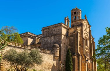 Saint Theodorit d 'Uzes katedrali ve Uzes' deki Fenestrelle kulesi, Cevennes, Gard, Occitanie, Fransa