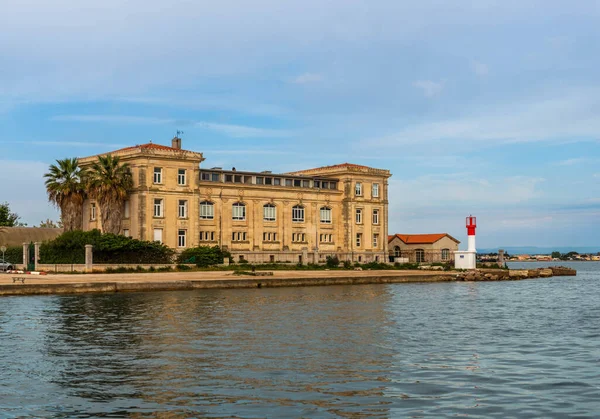 Quai de la Daurade Pointe Courte bölgesine bakıyor, Sete 'de, Herault' da, Occitanie 'de, Fransa