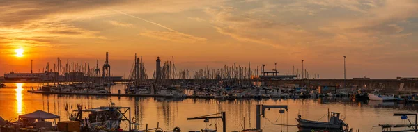 Východ Slunce Nad Rybářským Obchodním Přístavem Sete Occitanie Francie — Stock fotografie