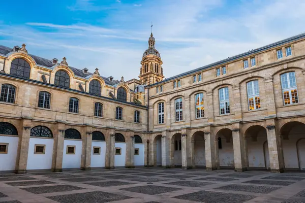 Budynek Przylegający Notre Dame Bordeaux Bordeaux Gironde Nouvelle Aquitaine Francja — Zdjęcie stockowe