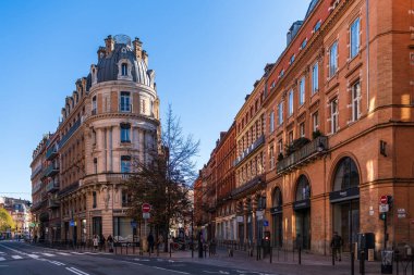 Haute Garonne, Occitanie, Fransa 'da Toulouse' da Metz Sokağı 'nın tipik cepheleri.