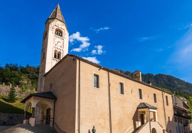Courmayeur, Aosta Vadisi, İtalya 'daki San Pantaleone Kilisesi