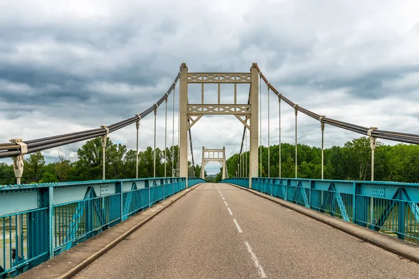 法属波利尼西亚Tarn Garonne市Auvillar附近跨越Garonne河的桥 — 图库照片