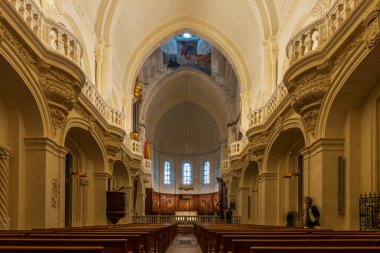 Palais des Papes yakınlarındaki Notre-Dame-des-Doms Katedrali, Avignon, Vaucluse, Provence, Fransa