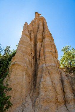 Ille sur Tet 'in Organları, ya da peri bacaları, Pyrenees Orientales' de, Katalonya 'da, Occitanie, Fransa' da
