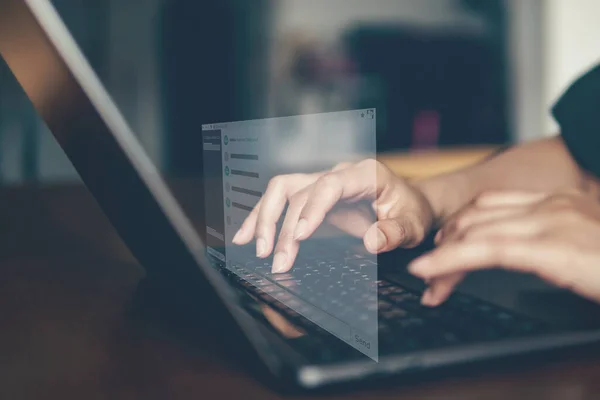 Yapay Zeka 'nın teknolojisi ve yapay zeka uygulaması kullanan insanları sohbet ve kontrol teknolojisi, daha ileri düzeyde otomatik zeka..