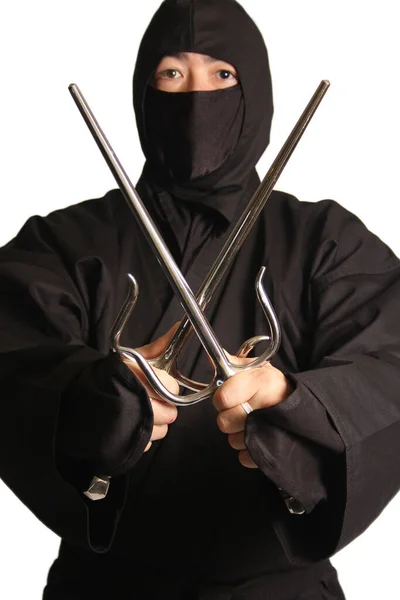 Asiatisk Man Bär Ninja Martial Arts Uniform Isolerad Vit Bakgrund — Stockfoto