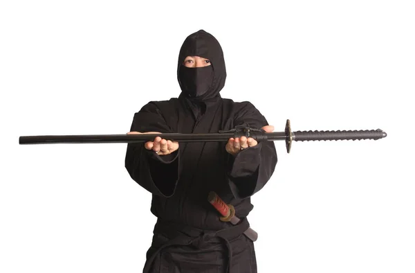 Aziatische Man Dragen Ninja Vechtsport Uniform Geïsoleerd Witte Achtergrond — Stockfoto