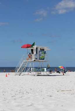 Clearwater Beach FL - 3 Kasım 2024 Sunny Day Clearwater Florida Plaj Sahnesi