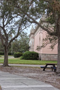 Sarasota FL - 5 Kasım 2024: Sarasota Florida 'daki Ringling Sanat Müzesine Giriş