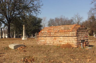 Tyler TX - 5 Ocak 2025: Tyler Teksas 'taki Tarihi Oakwood Mezarlığı' nda Meçhul İç Savaş Askeri Mezarı