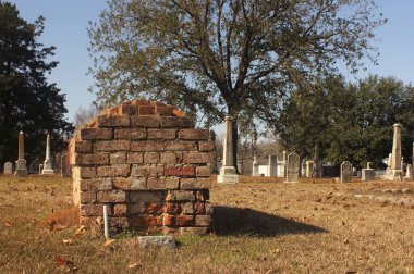 Tyler TX - 5 Ocak 2025: Tyler Teksas 'taki Tarihi Oakwood Mezarlığı' nda Meçhul İç Savaş Askeri Mezarı