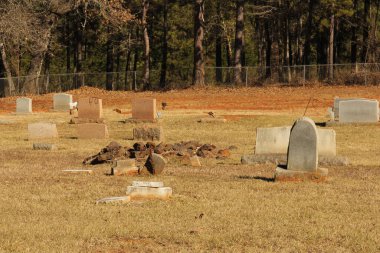 Doğu TX kırsalındaki tarihi mezarlık. Fuller Mezarlığı Cushing TX