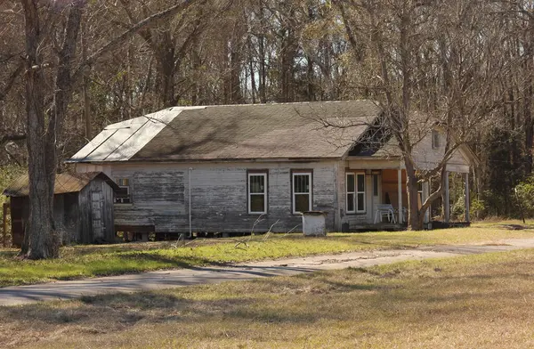 Kırsal Doğu TX 'te Terk Edilmiş Ev