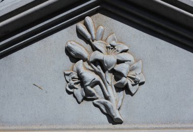 Tyler Teksas 'ta Çinkodan Yapılan Tarihi Mezar Taşlarının Detayları