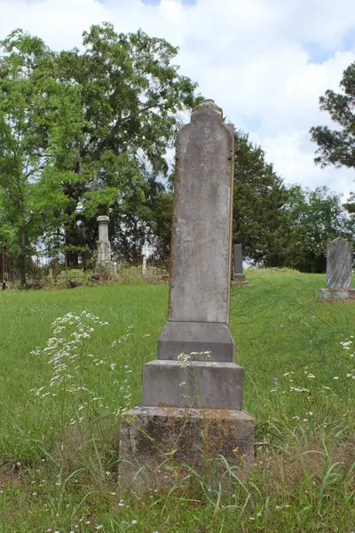 Doğu Teksas kırsalındaki tarihi mezarlık. Troup Şehir Mezarlığı