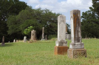 Doğu Teksas kırsalındaki tarihi mezarlık. Troup Şehir Mezarlığı