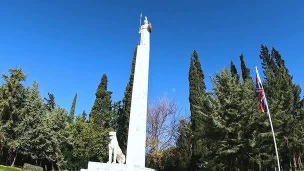 Pan Shot Goddess Athena Statue City Athens Blue Sky Background — Video