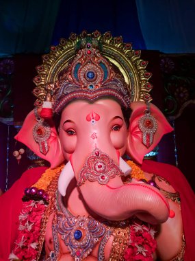 Lord Ganapati Idol 'un fotoğrafı, Mutlu Ganesh Chaturthi.