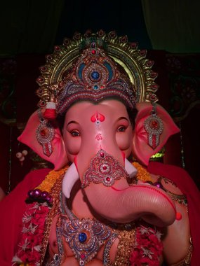 Lord Ganapati Idol 'un fotoğrafı, Mutlu Ganesh Chaturthi.