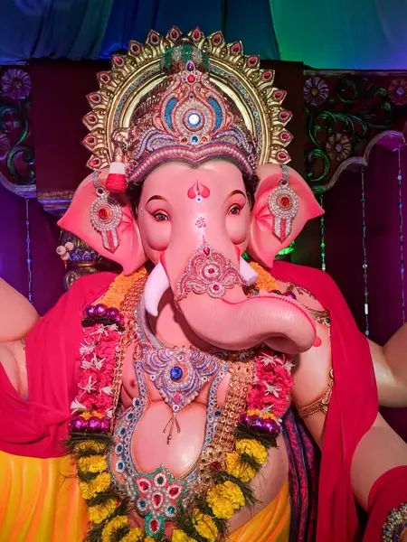 Lord Ganapati Idol 'un fotoğrafı, Mutlu Ganesh Chaturthi.