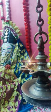 Lord Gauri Ganapati Idol 'un fotoğrafı, Mutlu Ganesh Chaturthi.