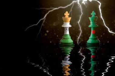 Hindistan ve Bangladeş bayrakları satranç kralının üzerine boyanmış. 3D illüstrasyon Hindistan Bangladeş krizine karşı.