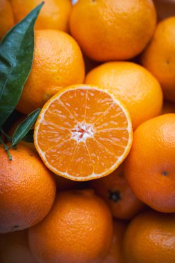 Turuncu turuncu mandalina. Stock foto mandarin tropik meyve. Yüksek kalite fotoğraf