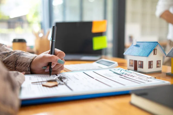 Real estate purchase documents are prepared within the real estate trading office for clients who wish to purchase real estate to sign a document confirming the completion of the purchase.
