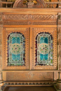 Panjurlar güzel olmak için tasarlandı ve ilginç görünmeleri için bina ve dükkanları süslemek için kullanıldı çünkü içeriden ve dışarıdan kapılar görülebiliyordu. Arkaplanda Boşluğu Kopyala