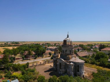 Romanya 'nın Bobda kentindeki terk edilmiş kilise