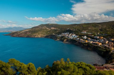 Castelsardo şehri manzarası, Sardinya, İtalya