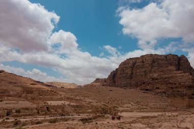 Petra, çöldeki antik şehir.