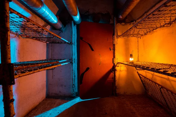 Licht Verlaten Tunnels Van Oorlogsbunker — Stockfoto