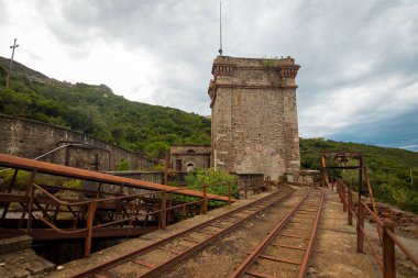 Terk edilmiş maden Pozzo Sanna, Sardinya, İtalya