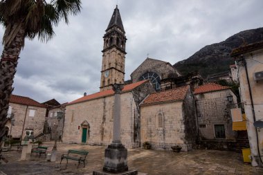 Karadağ 'ın eski Perast kenti