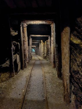 Merkür Madencilik Müzesi 'ndeki maden ocağı, Slovenya, Idrija