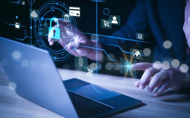 Verileri korumak için siber güvenlik ve gizlilik kavramları. Simge ve internet ağ güvenlik teknolojisini kilitle. İnternette kişisel verileri koruyan iş adamı, sanal ekran arayüzleri. siber güvenlik.