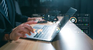 AI Teknoloji. İşadamı gelecekteki iş dünyasında beyin çalışma verilerine ve Yapay Zeka Algoritmasına dokunuyor ve yazılım geliştirme ağı senkronize ediyor, veri bilimi.