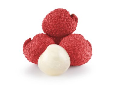Taze Lychee beyaz arka planda izole edildi. Kesme yolu.